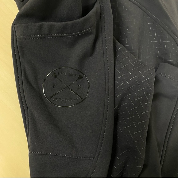 Free Ride Equestrian Black Breeches - Size XXS - Picture 5 of 5